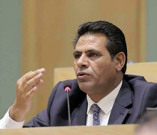النائب الزبن : اعتذر عن إقامة العشاء